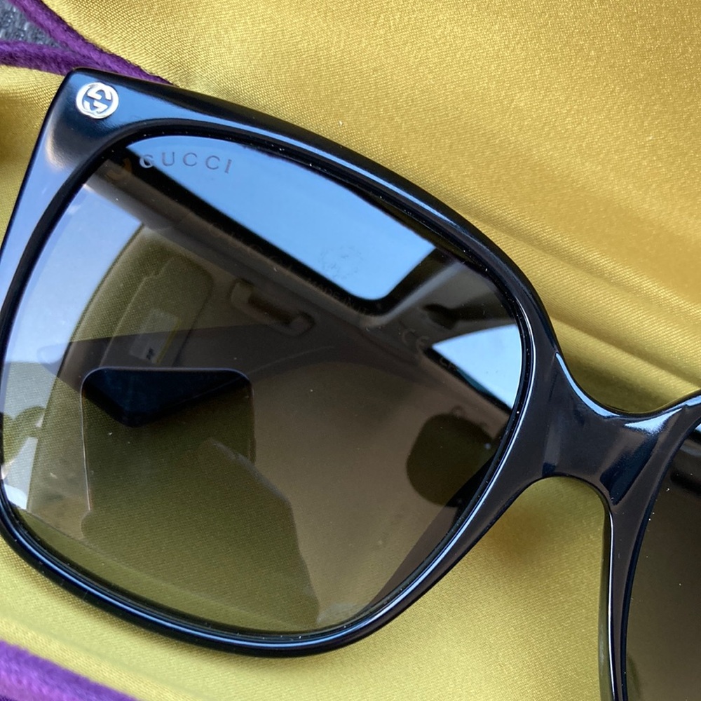 Gucci Black Square Sunglasses - Picture 5 of 9